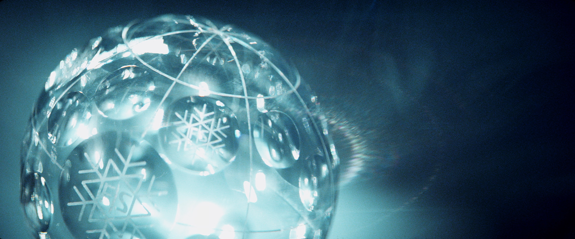 Pinheiro_Abyss_Still03